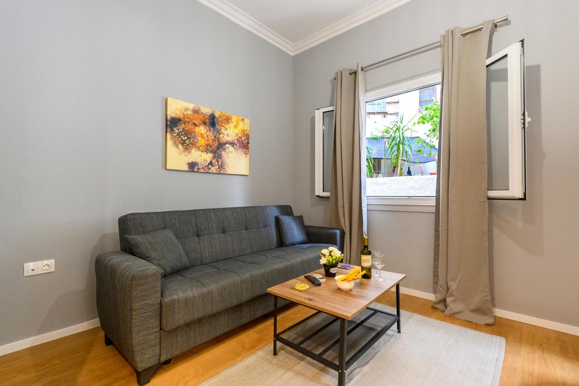 Athenian Center Apartment *